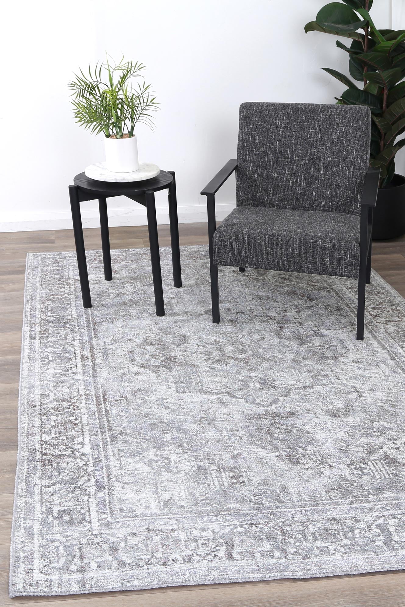 Takaka Arbela Grey Machine Washable Rug