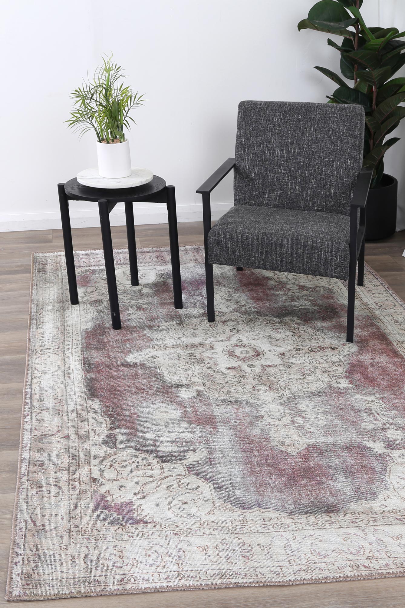 Omaru Berossus Isin Rust Machine Washable Rug