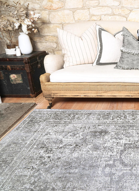 Hanmer Chilaz Grey Distressed Vintage Washable Rug