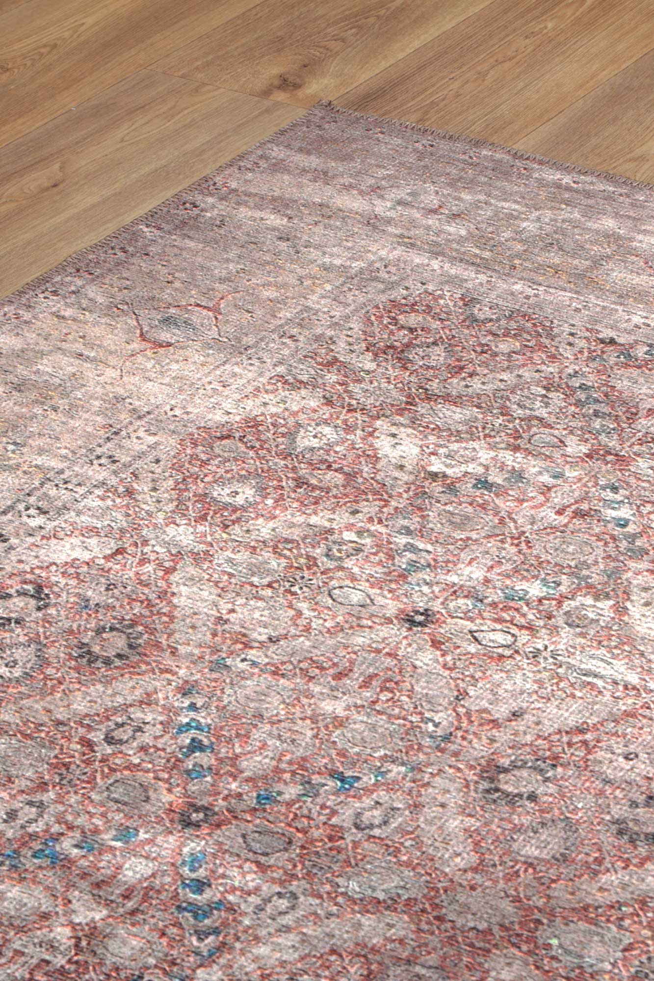 Tekapo Levent Distressed Vintage Machine Washable Rug