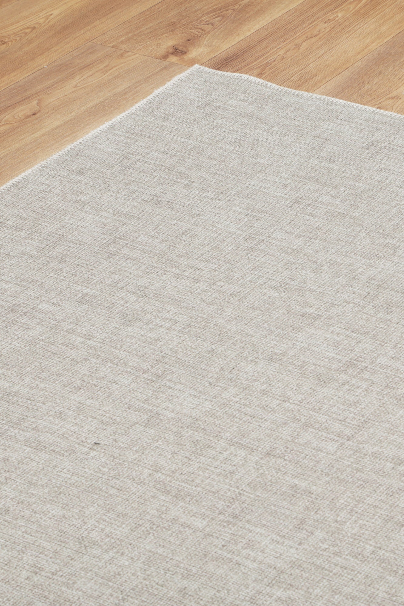 Aoraki Linen Solid Machine Washable Rug